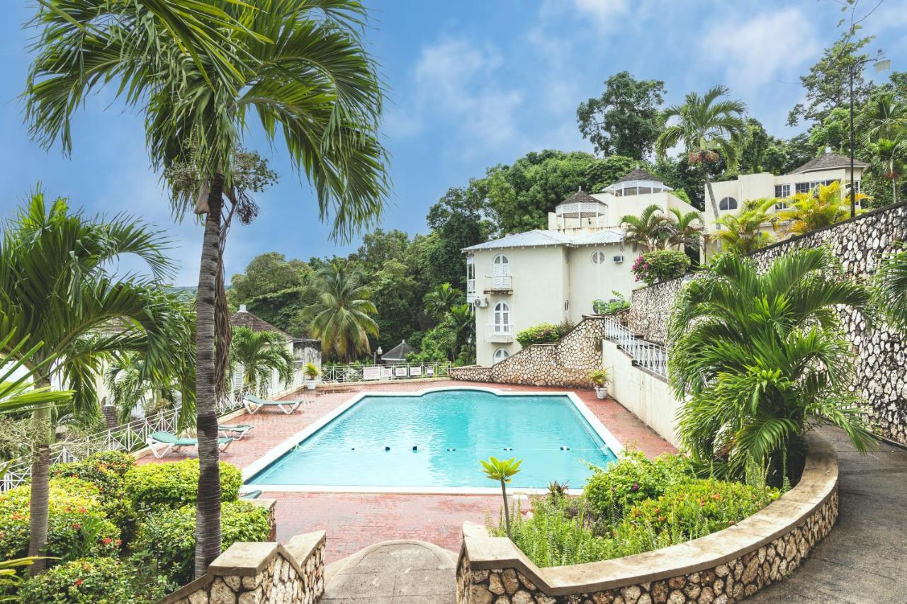 Pampered In Paradise Near Ian Fleming Airport Ocj 奥乔里奥斯 外观 照片
